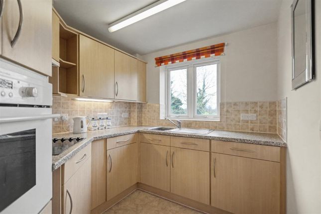 20 Brooklands Court, 44, Tamworth Road, Nottingham photo 3