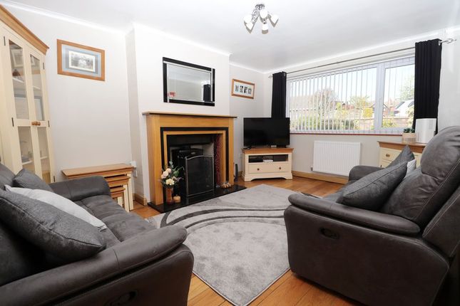 4, Wraggs Lane, Biddulph Moor photo 4