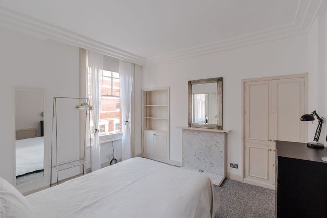 Flat 2, 37 Marylebone Lane, London photo 2