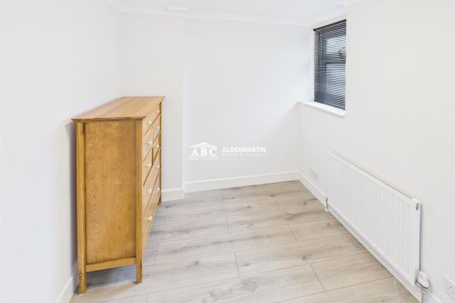 31-33, Flat 6, Station Road, Hendon photo 5
