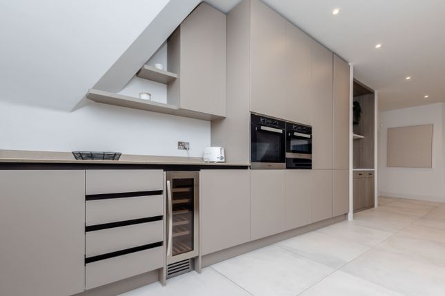 Kitchen Right Side