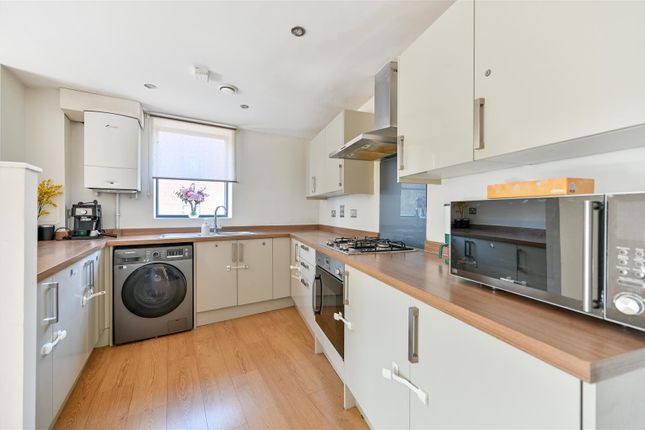 Flat 5, 7, Alleyne Close, Reading photo 4