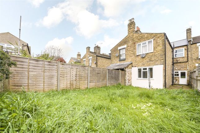 Flat for sale in Ivydale Road, Nunhead