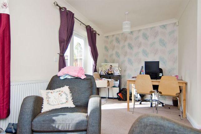 108, Eaton Drive, Rugeley photo 4