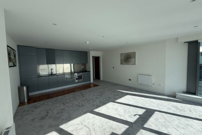 1, Liverpool photo 2