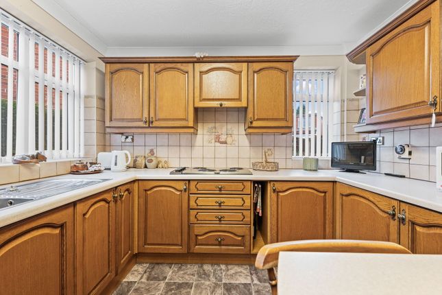 3, Broom Drive, Rotherham photo 3