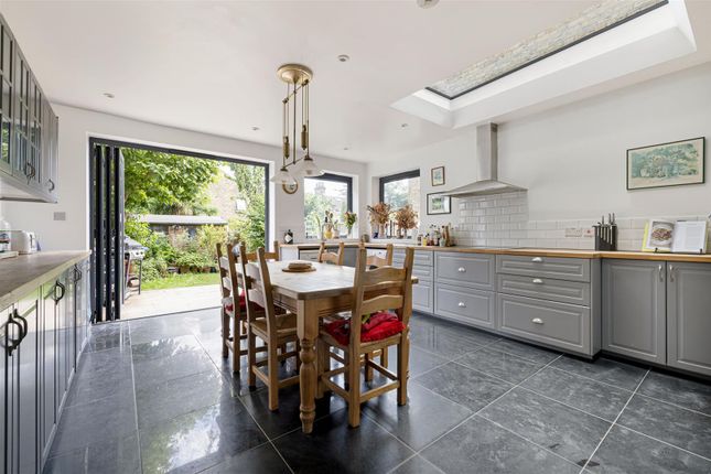 Thumbnail Terraced house for sale in Murchison Road, London