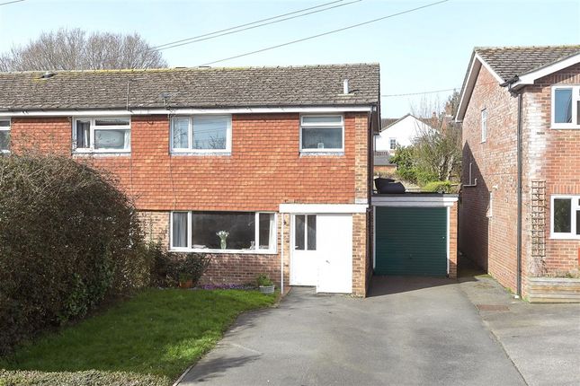 3-bed semi-detached on New Road Ridgewood, Uckfield, £425,000