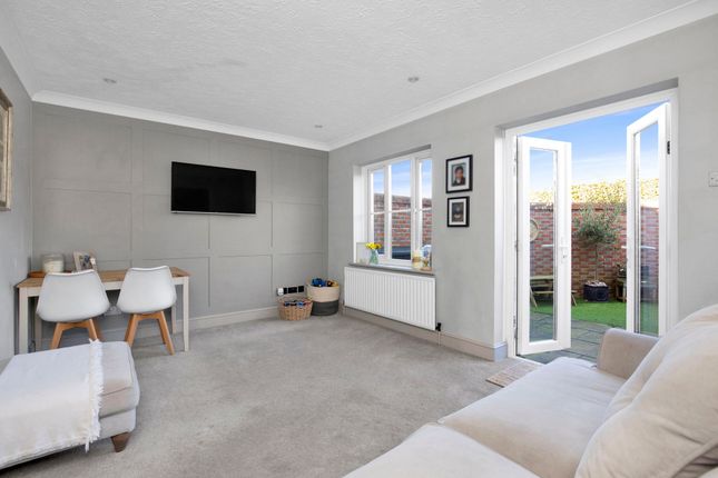 15 Pilgrims Way, Bognor Regis photo 2