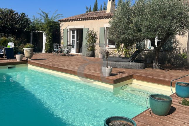 Thumbnail Villa for sale in Saint-Remy-De-Provence, Provence-Alpes-Cote D'azur, 84110, France