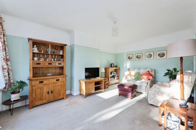 24, Burford Road, Worcester Park photo 4