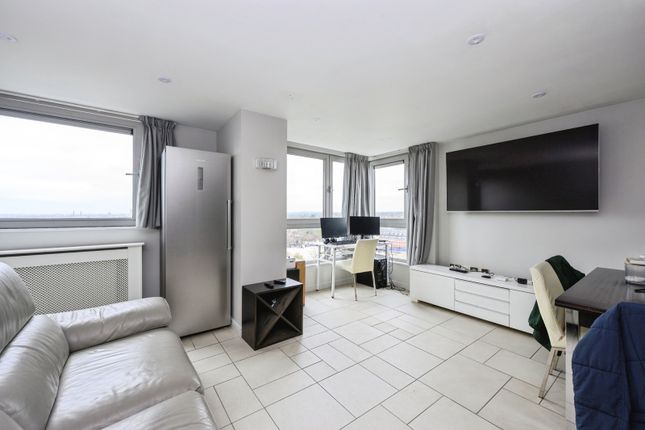 2-bed flat on Flat 120, Aspects, 1, Throwley Way, Sutton, £350,000