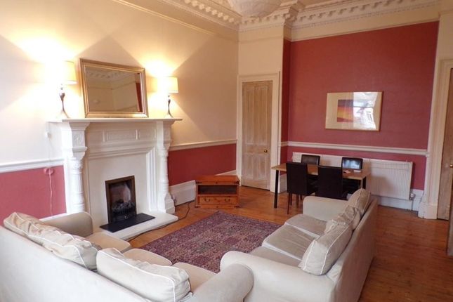 Grosvenor Crescent, Glasgow photo 2