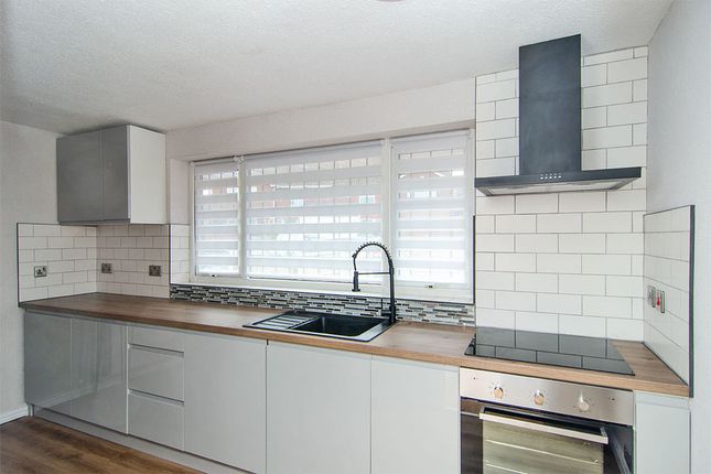8, Well Lane, Walsall photo 4