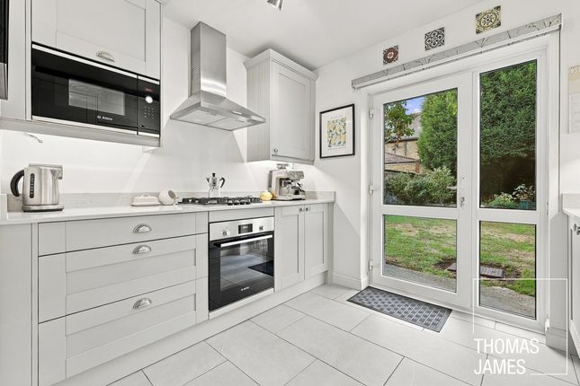 Wellington Road, Enfield photo 4