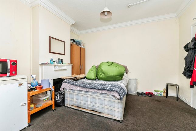 Terraced house for sale in St. Albans Road, Watford