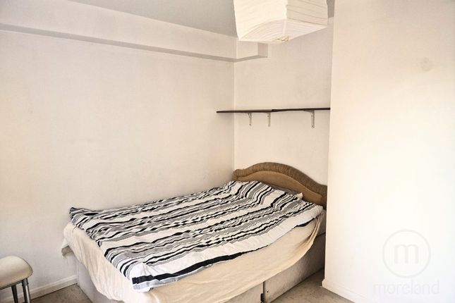 Flat to rent in Draycott Close, Cricklewood