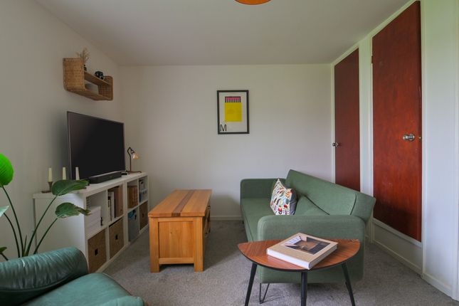 Flat 4, 4, Murrayburn Green, Edinburgh photo 2
