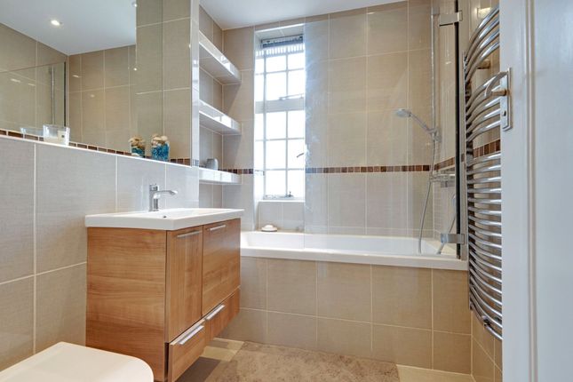 Flat for sale in Ashley Court, Frognal Lane, Hampstead