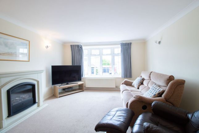 1 Pembroke Close, Blackwood photo 4