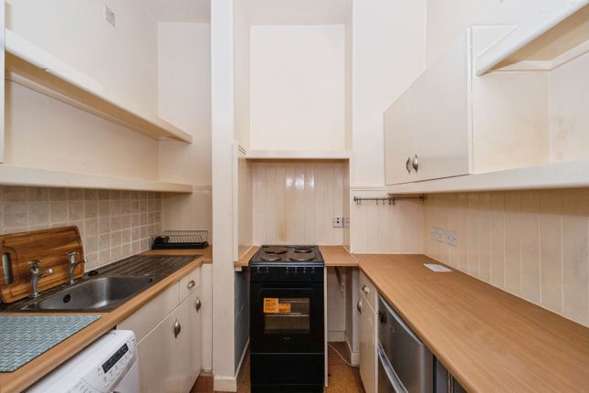 Flat 14, Victoria Terrace 135-149,, Hathersage Road, Manchester photo 3