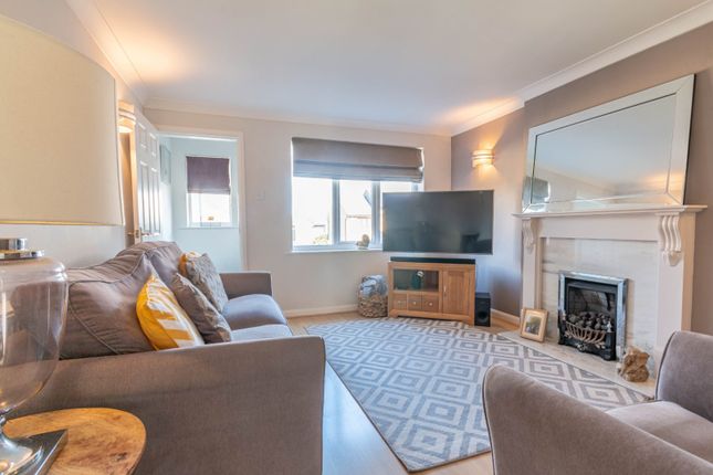 32, Ling Park Avenue, Bingley photo 4