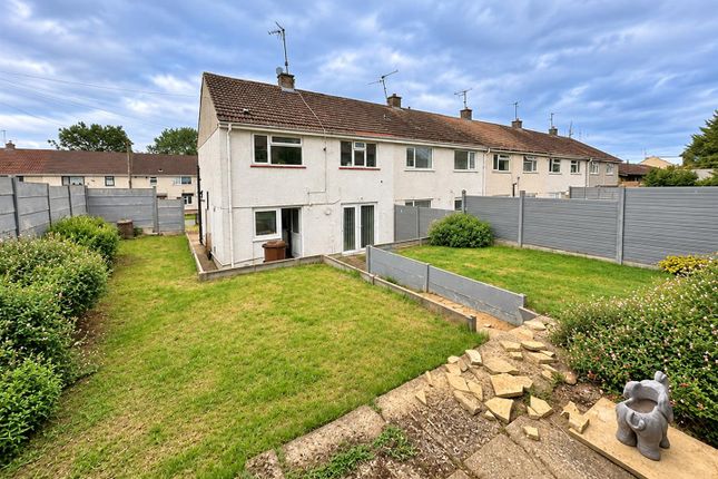 26, Landseer Court, Corby photo 4