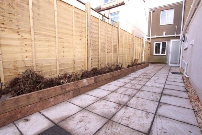 A Spacious And Tidy Garden Area That Provides A Pe...