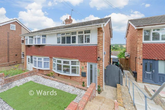27, Castlefields, Meopham photo 2