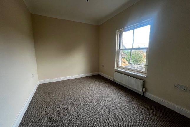 Flat B, 46, Railway Road, Downham Market photo 4