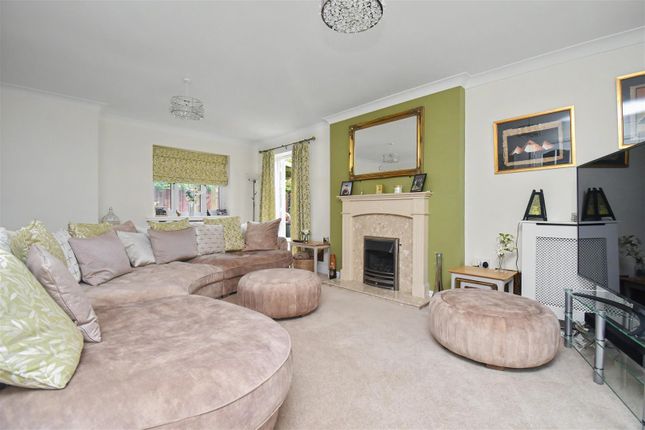 7, Glover Court, Market Harborough photo 4