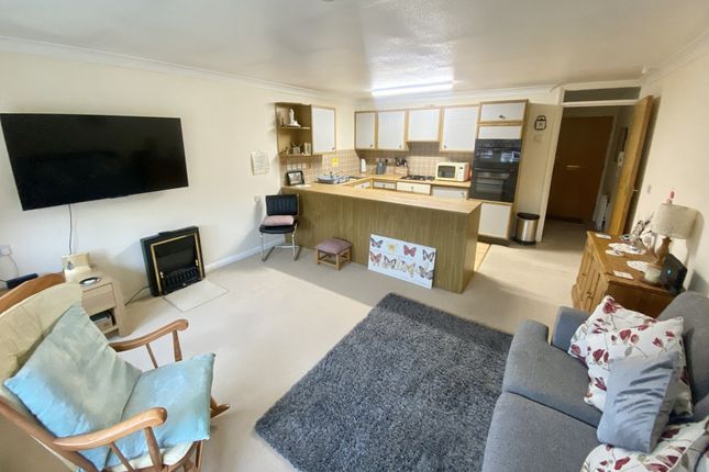 48, The Beeches, St. Albans photo 2
