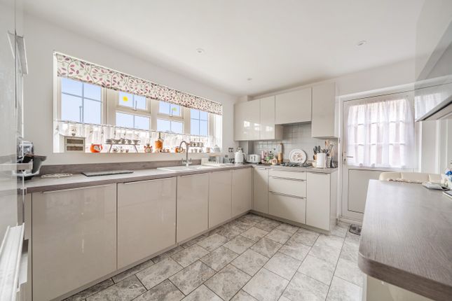 4, Foxdale Drive, Littlehampton photo 3