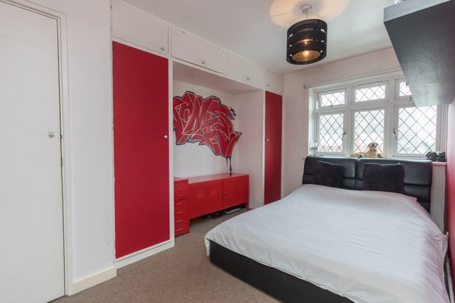 Semi-detached house for sale in Osborne Close, London