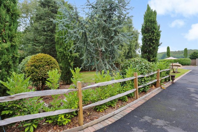 Woodlands Trampers Lane, Fareham photo 2