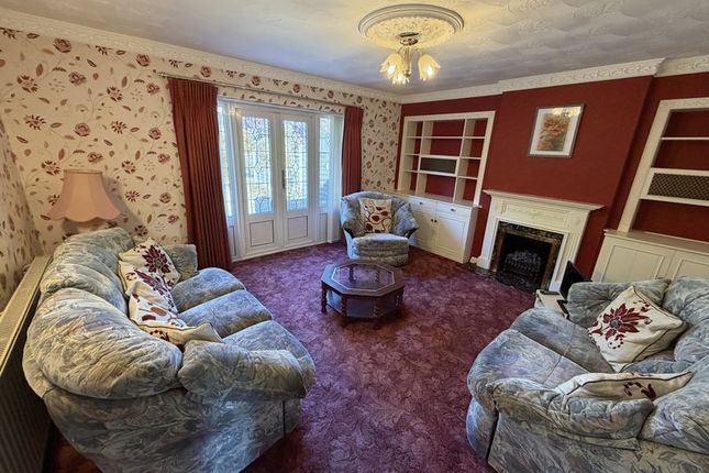 11, The Chenies, Dartford photo 3