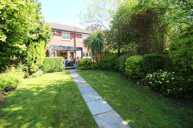 7, Newstead Drive Greater Manchester, Bolton photo 2