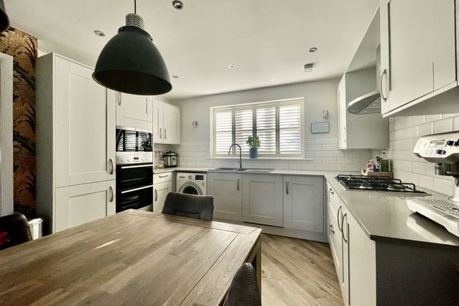 Estate Agents Ewemove Scunthorpe - Kitchen Diner