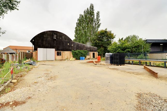 Pale Close Sand Pit Lane, Scunthorpe photo 2