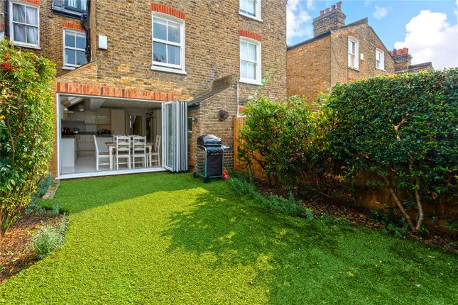 83, Bramfield Road, London photo 3