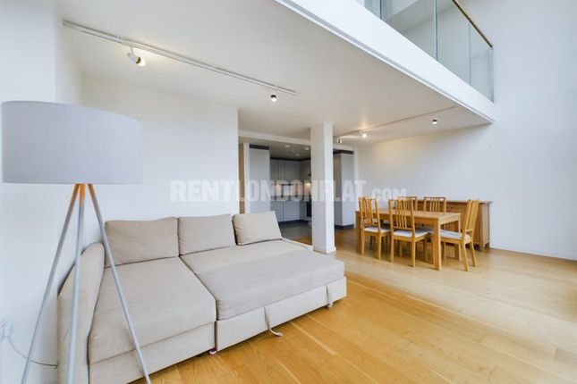 Thumbnail Flat to rent in Peacock Place, London