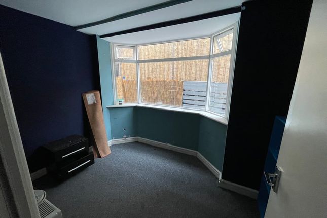flat 3, 68 Abergele Road, Colwyn Bay photo 3