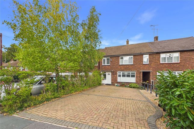 3-bed terraced on The Close, Surrey, £425,000