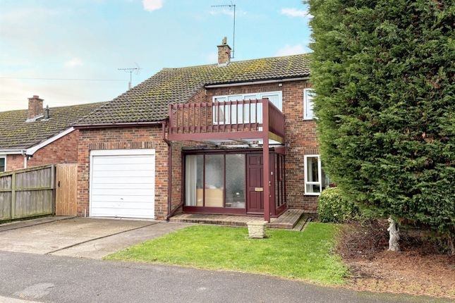 8, Folly Close, Peterborough photo 2