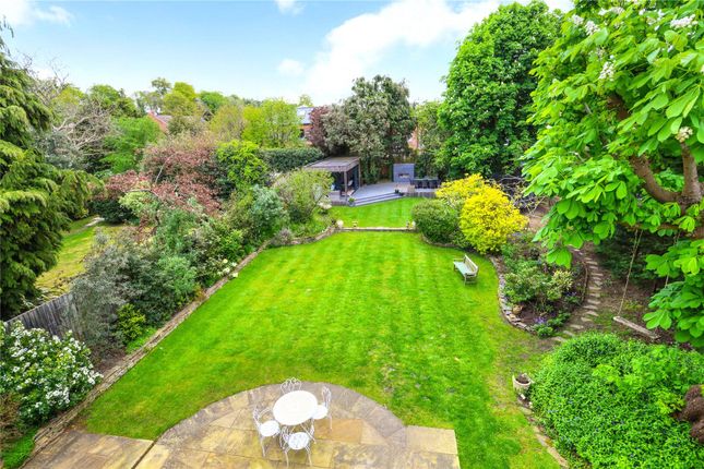 Startforth, 18, Esher Green, Esher photo 4