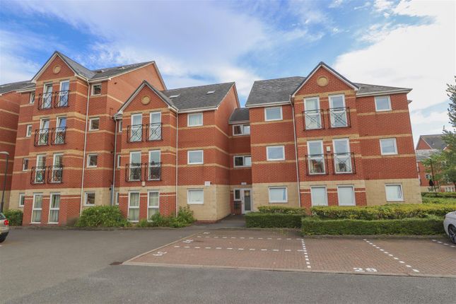 Thumbnail Flat to rent in Signet Square, Stoke, Coventry