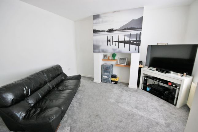 15 Duke Street, Wigan photo 5