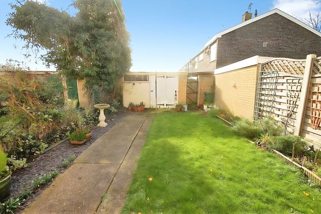 119, Great Knightleys, Basildon photo 4