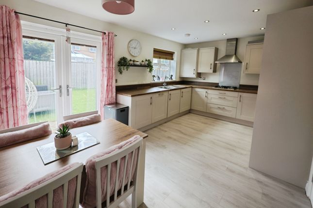 92, Laburnum Grove, Bishop Auckland photo 4