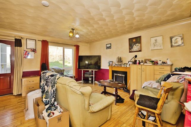 219, Monks Dale, YEOVIL photo 3